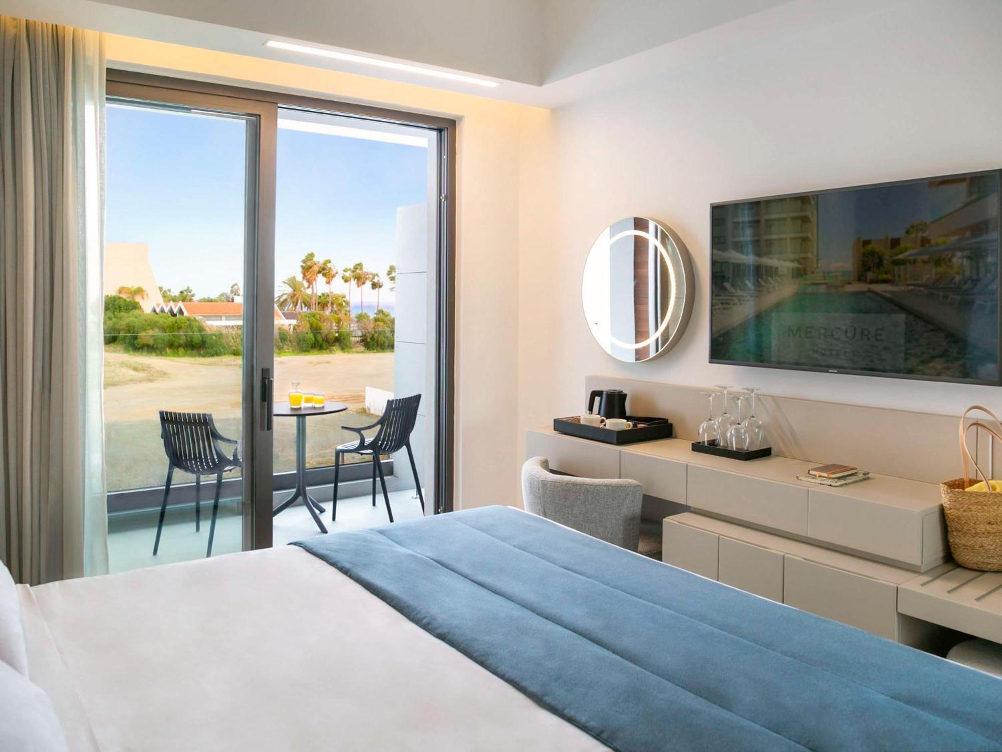 Mercure Larnaca Beach Resort Eksteriør bilde