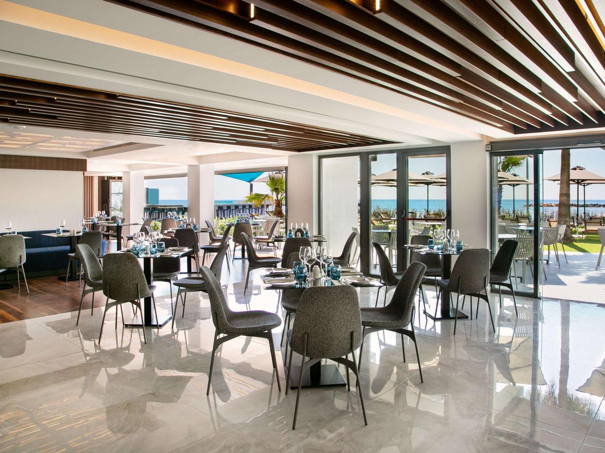 Mercure Larnaca Beach Resort Eksteriør bilde