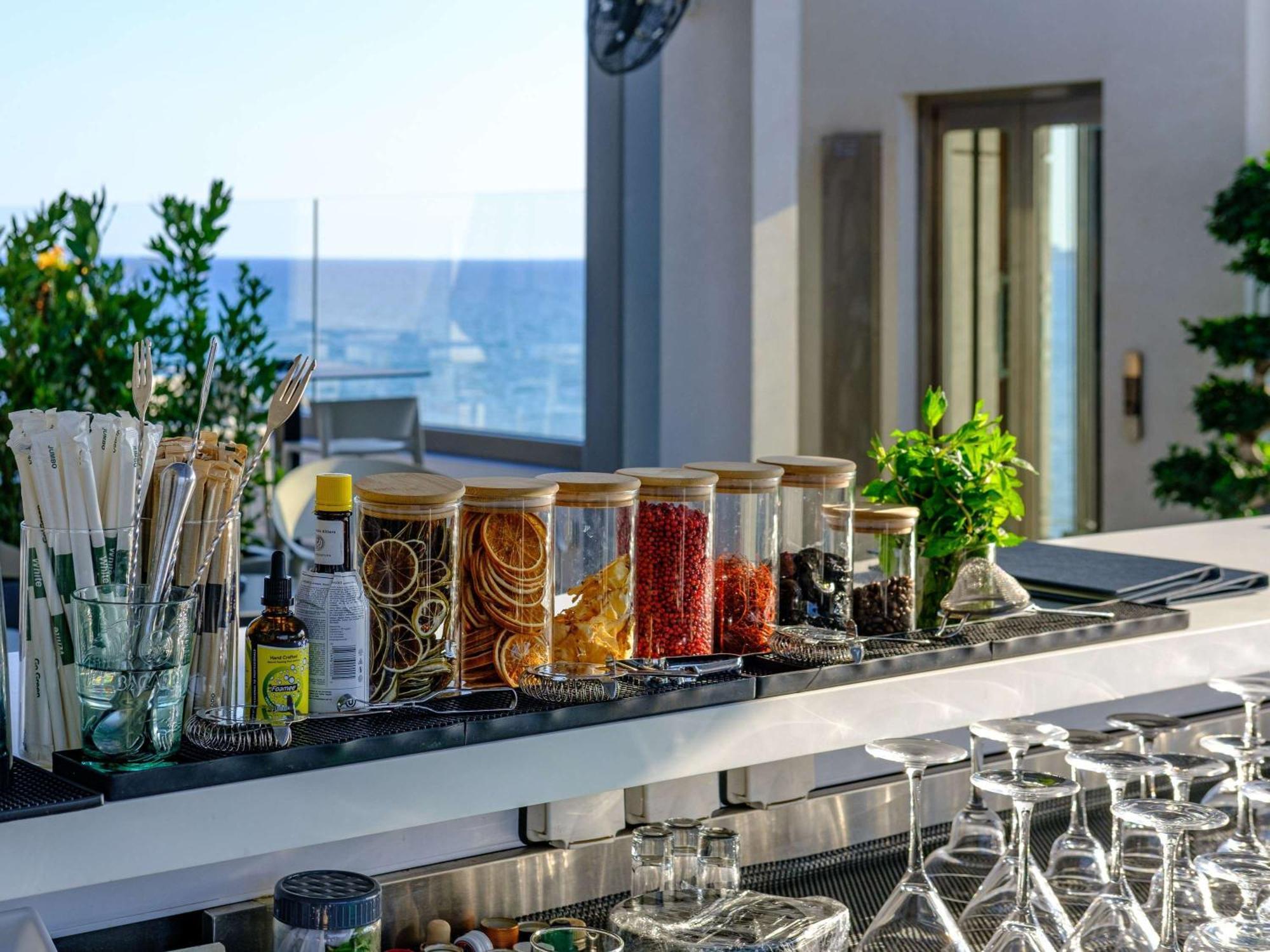 Mercure Larnaca Beach Resort Eksteriør bilde